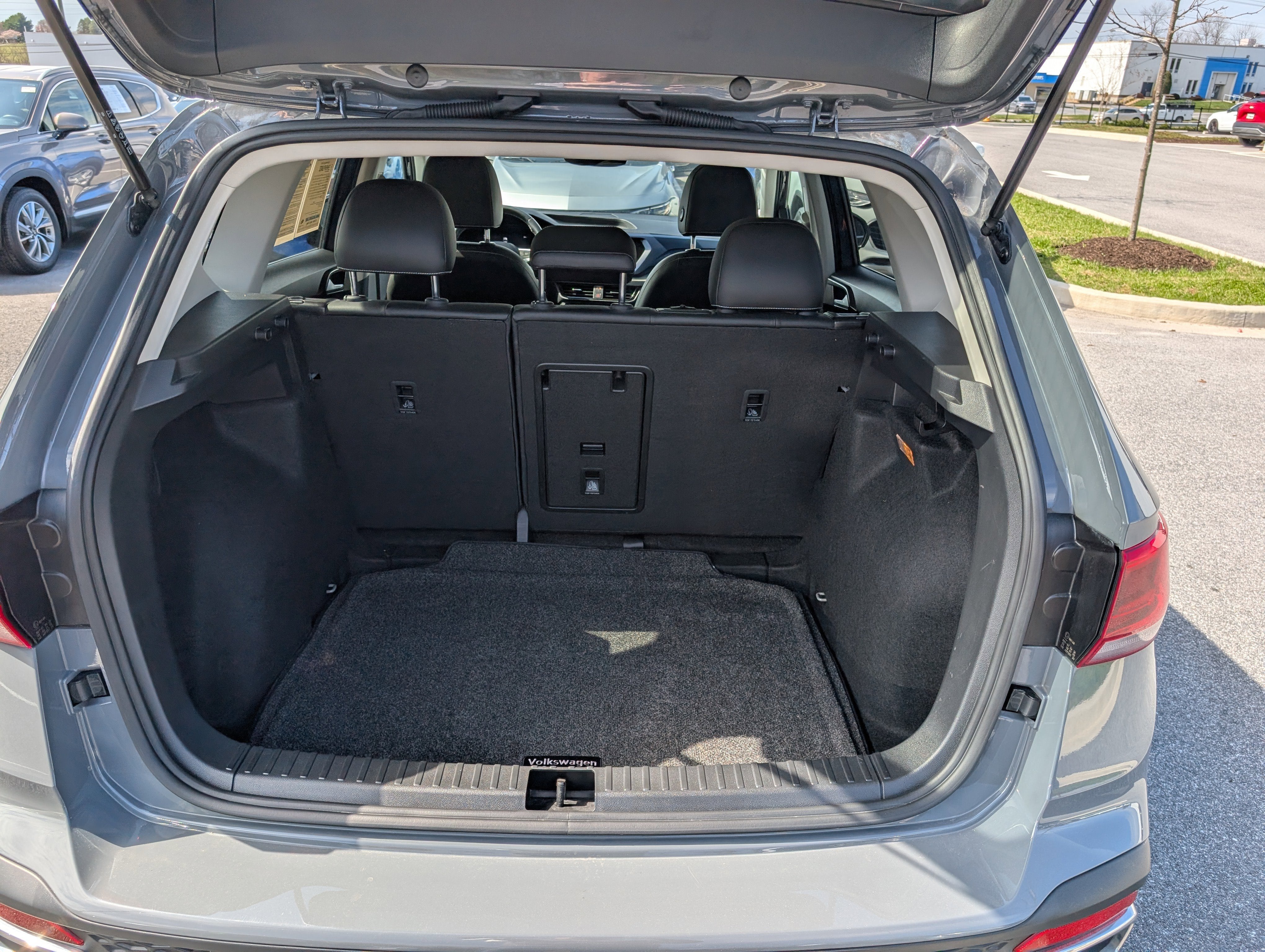 2023 Volkswagen Taos SE