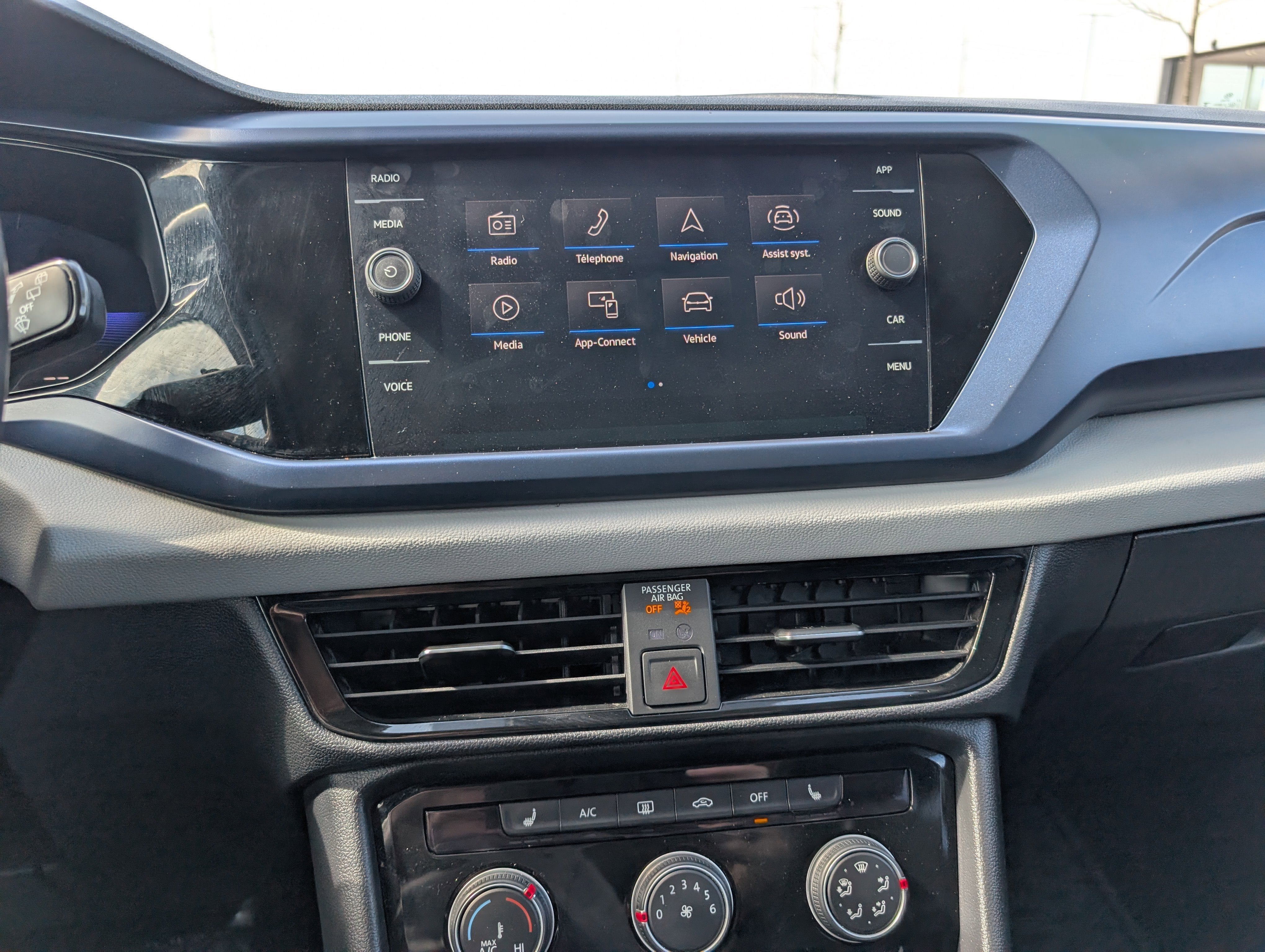 2023 Volkswagen Taos SE