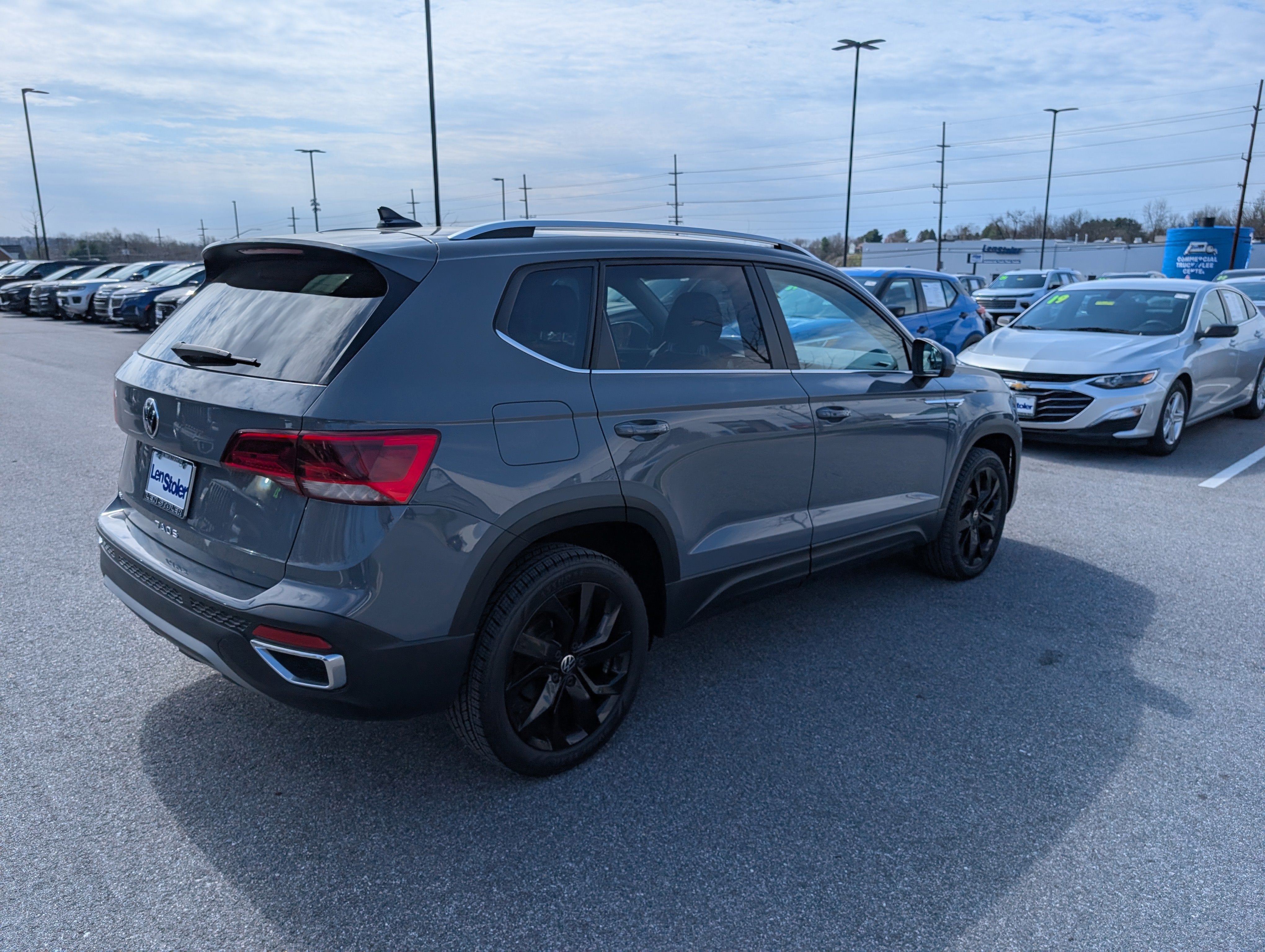 2023 Volkswagen Taos SE