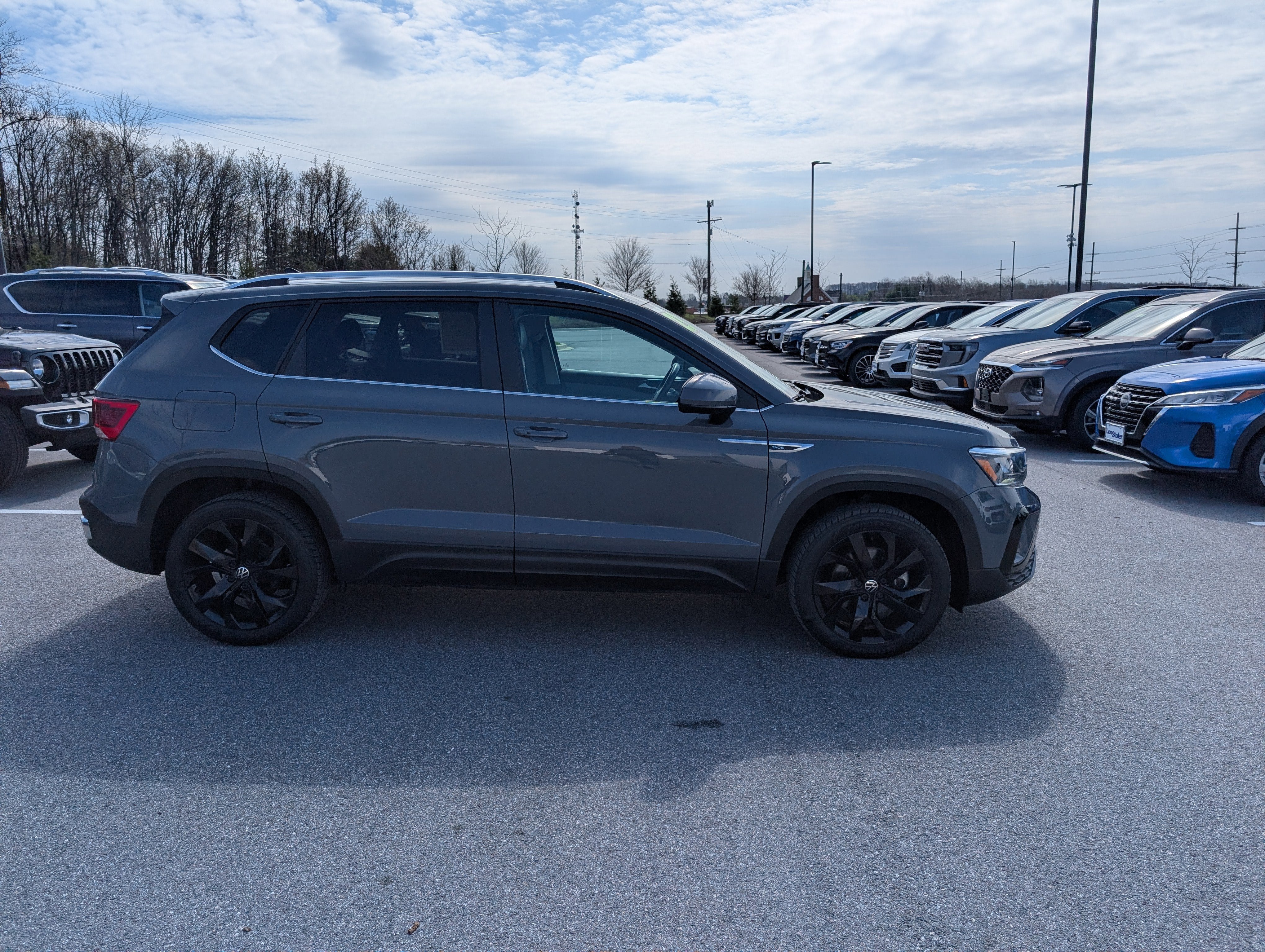 2023 Volkswagen Taos SE