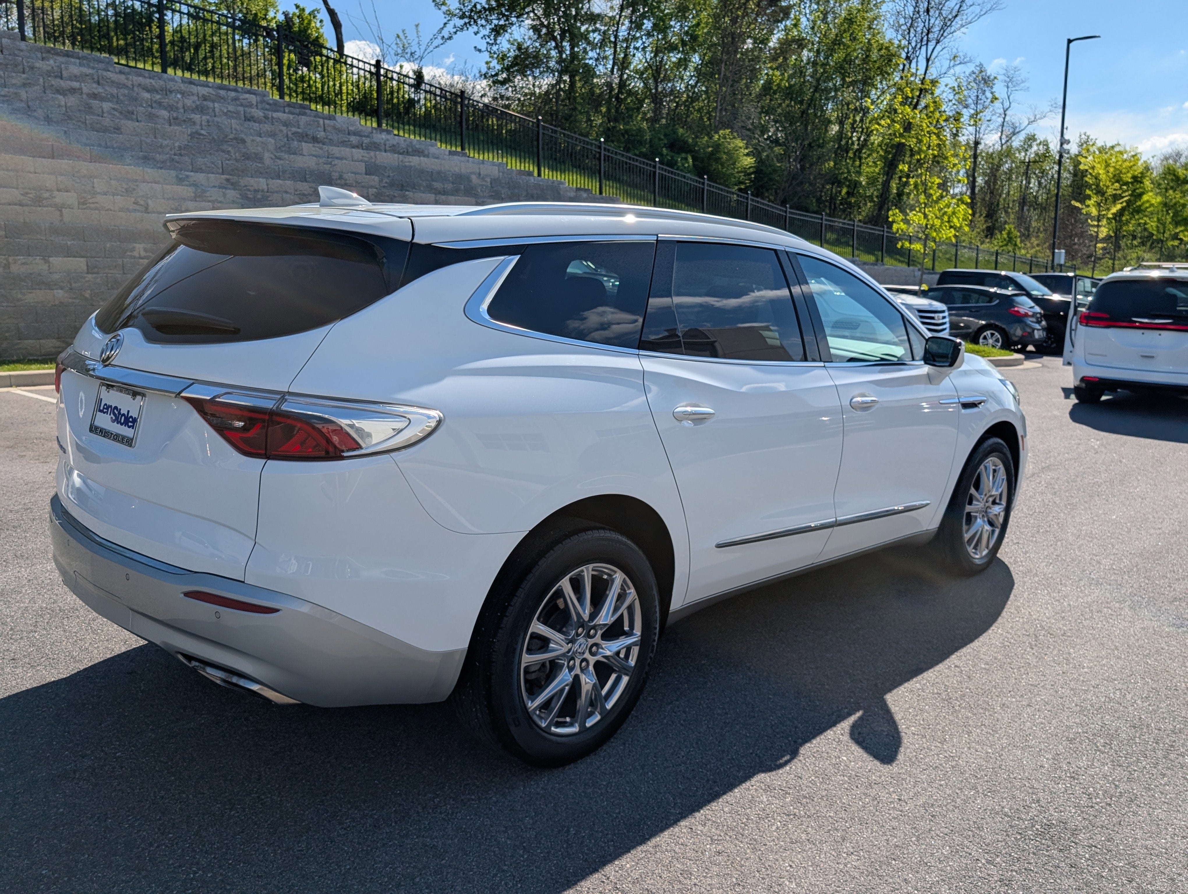 2023 Buick Enclave Essence