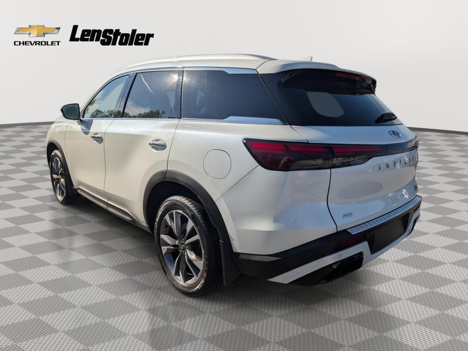 2023 INFINITI QX60 LUXE