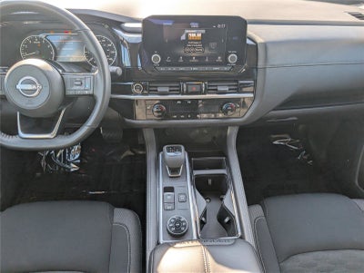 2023 Nissan Pathfinder SV