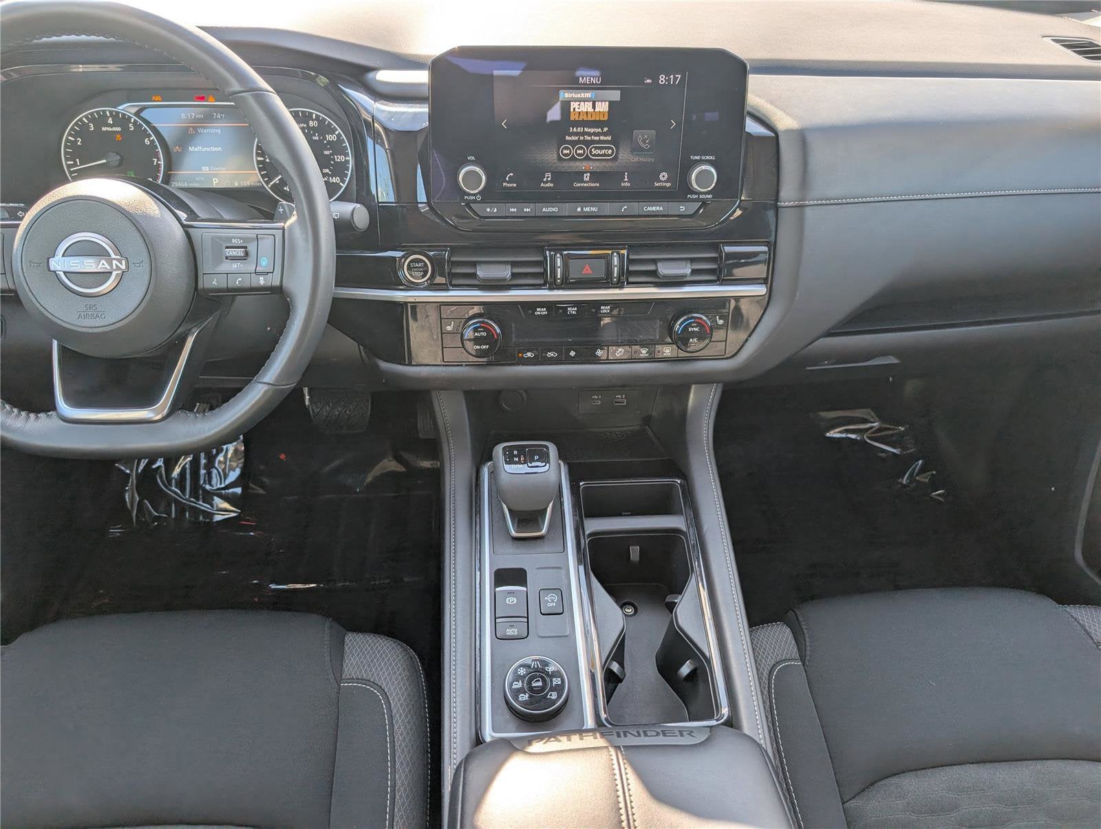 2023 Nissan Pathfinder SV