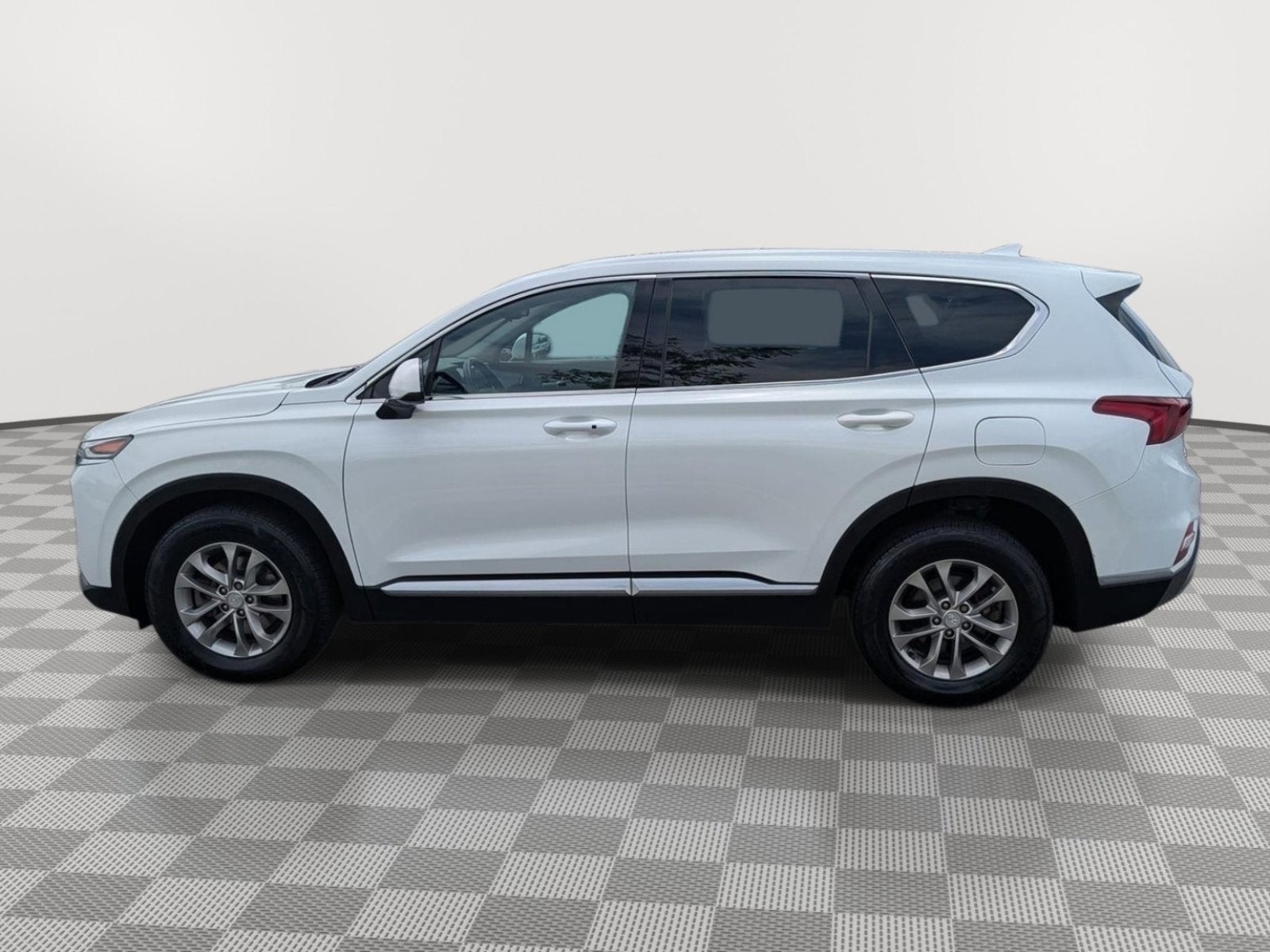 Used 2019 Hyundai Santa Fe SEL with VIN 5NMS3CAD2KH032986 for sale in Westminster, MD