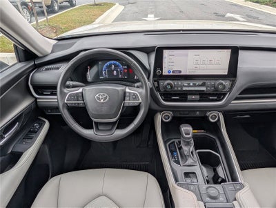 2024 Toyota Grand Highlander XLE