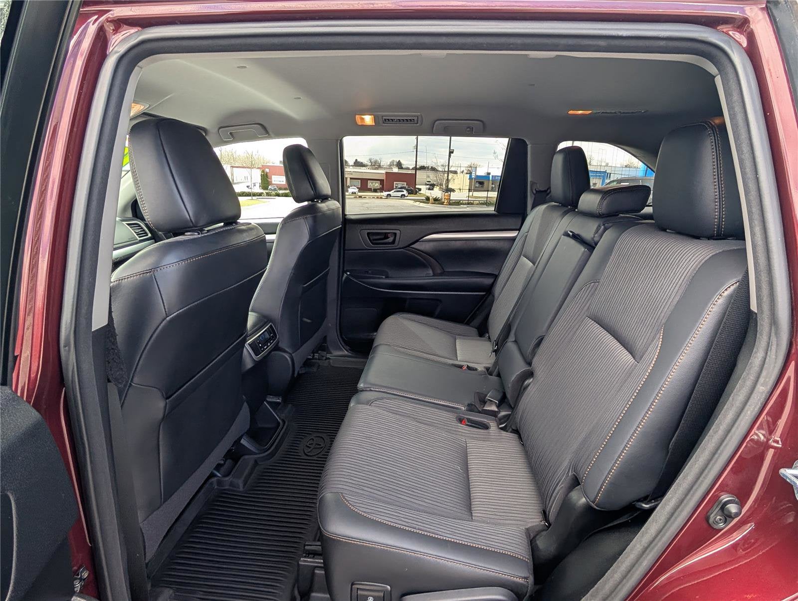 2017 Toyota Highlander LE