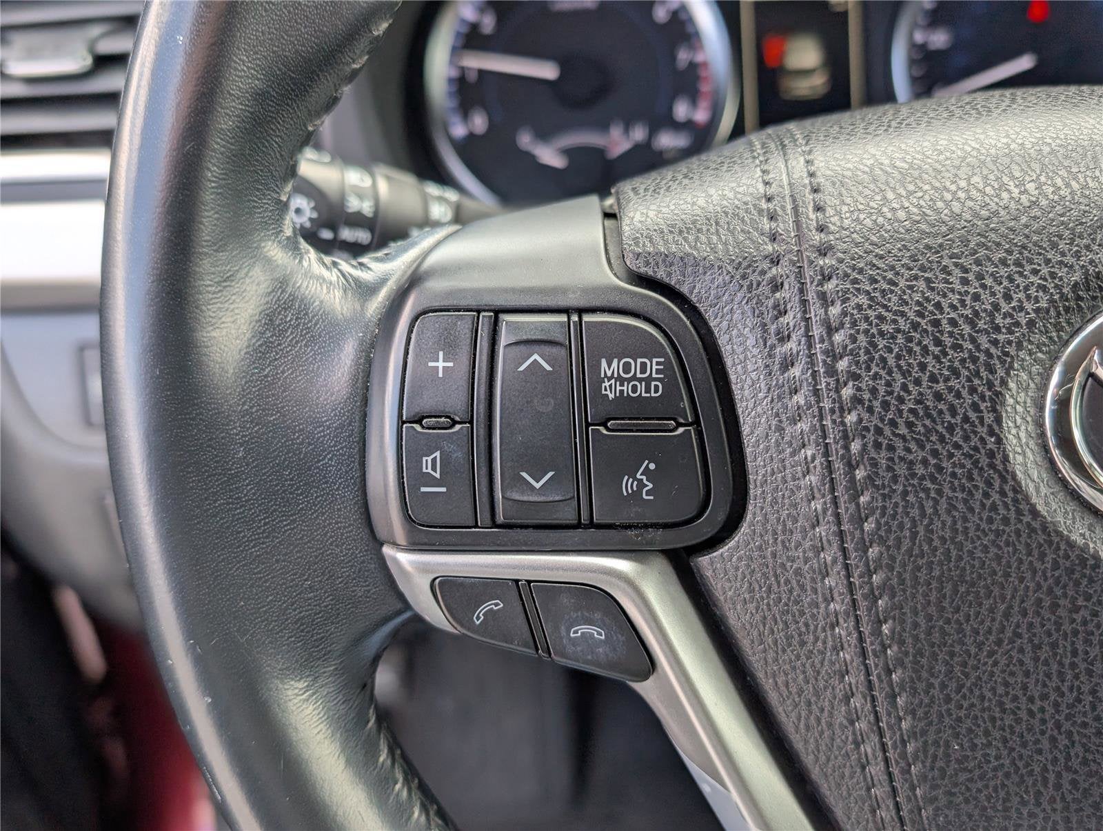 2017 Toyota Highlander LE