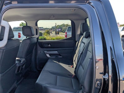 2022 Toyota Tundra 4WD SR5