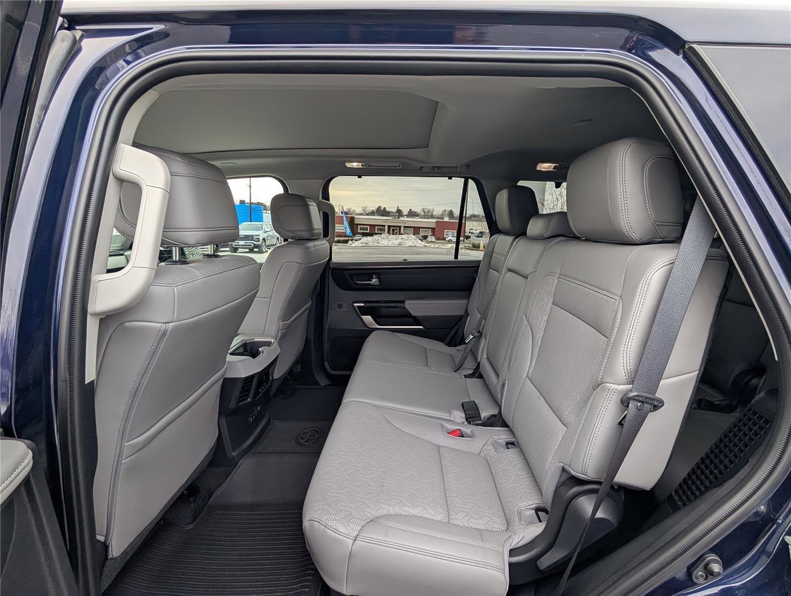 2024 Toyota Sequoia SR5