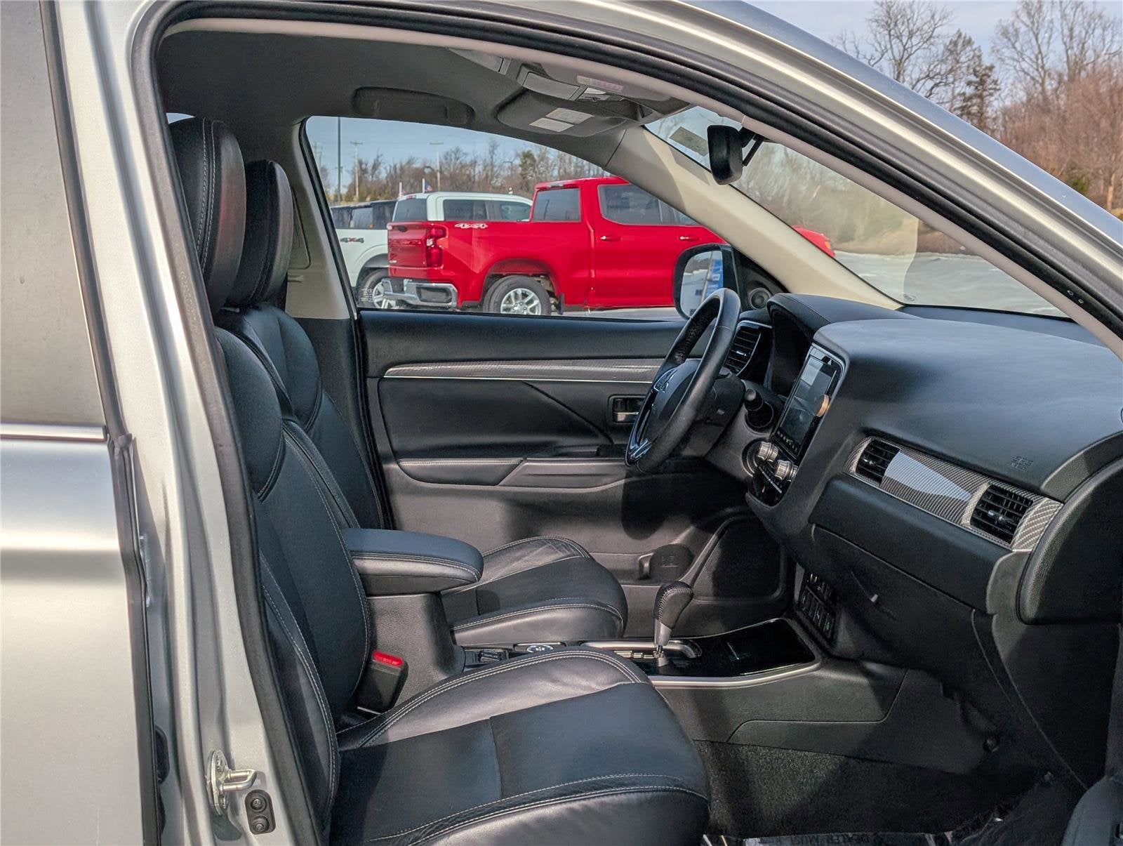 2020 Mitsubishi Outlander ES