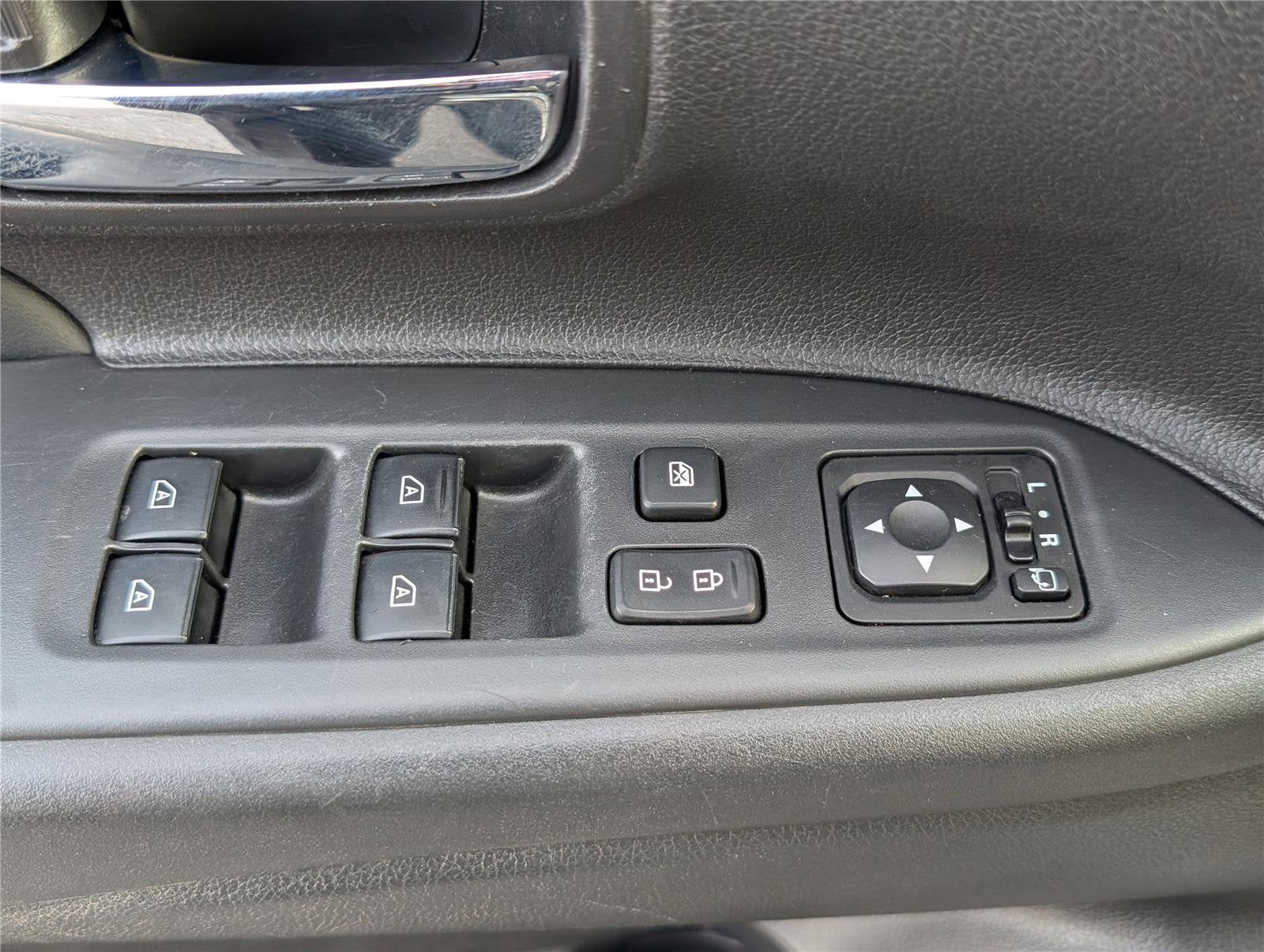 2020 Mitsubishi Outlander ES