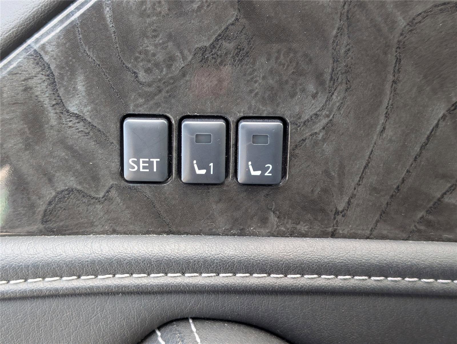 2020 INFINITI QX80 LUXE