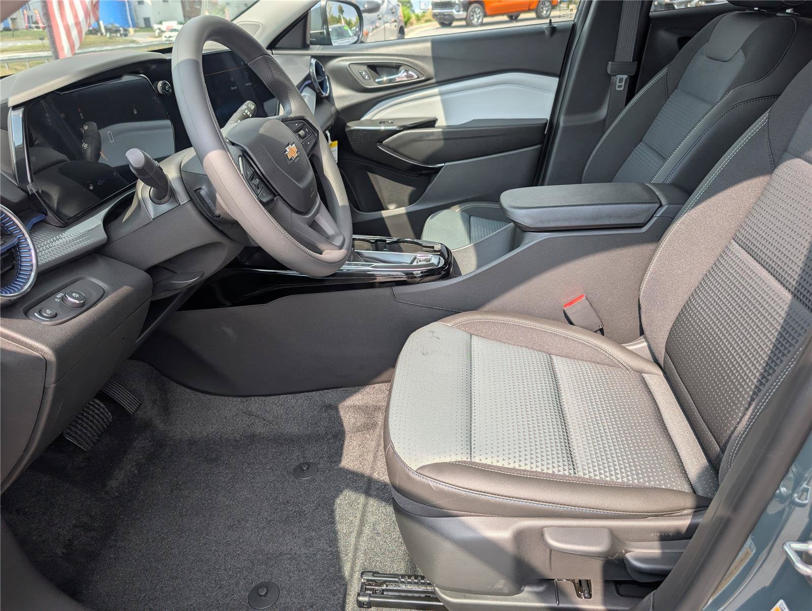 2026 Chevrolet Trax LT - Photo 12