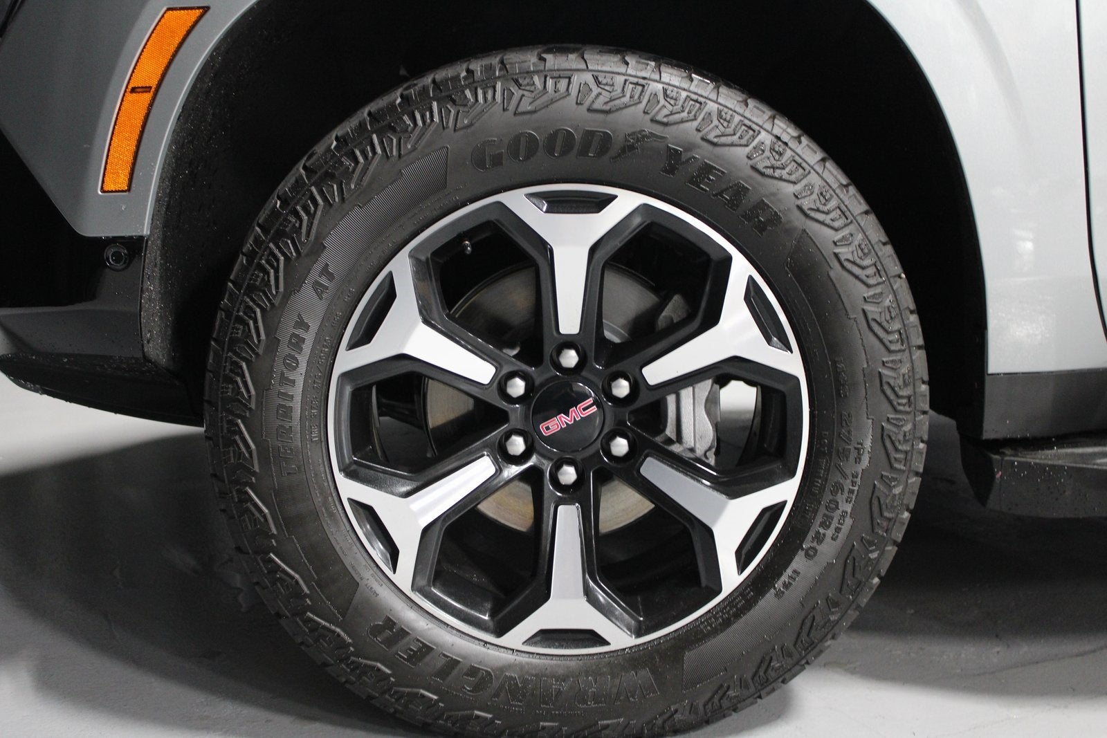 2025 GMC Yukon XL AT4