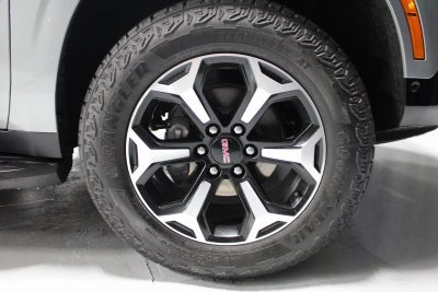 2025 GMC Yukon XL AT4