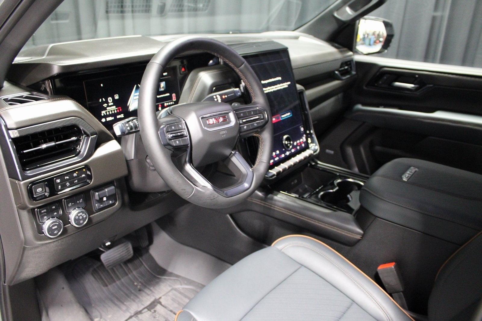 2025 GMC Yukon XL AT4