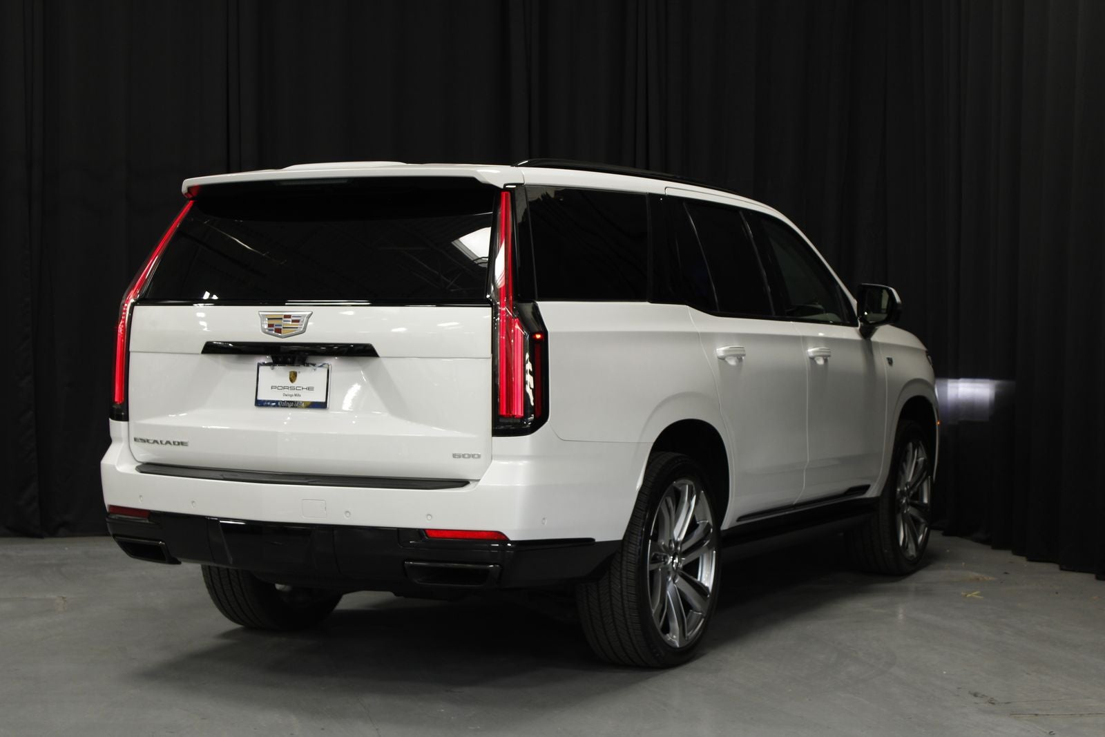 2025 Cadillac Escalade Sport Platinum