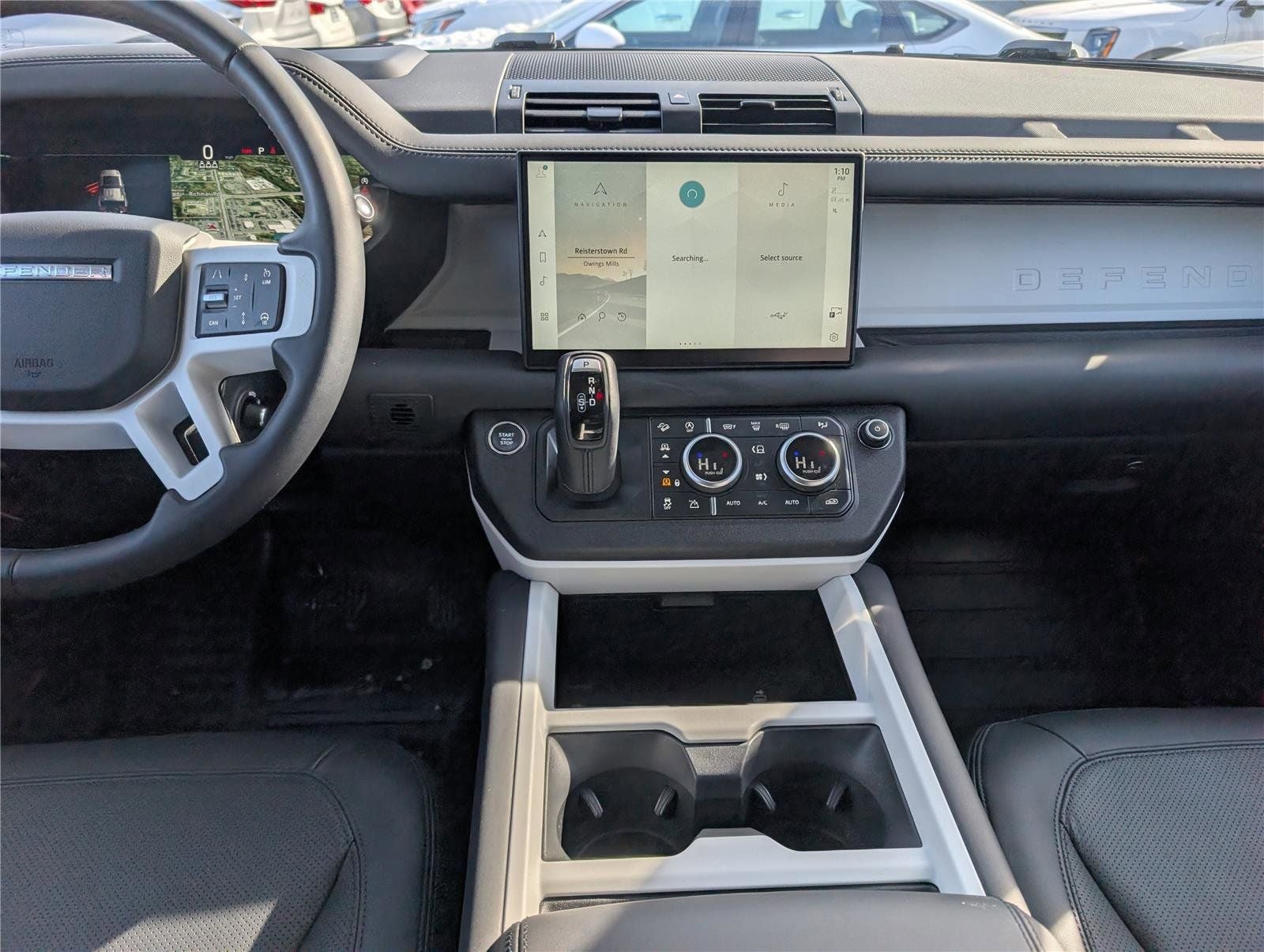 2025 Land Rover Defender 110 X-Dynamic SE