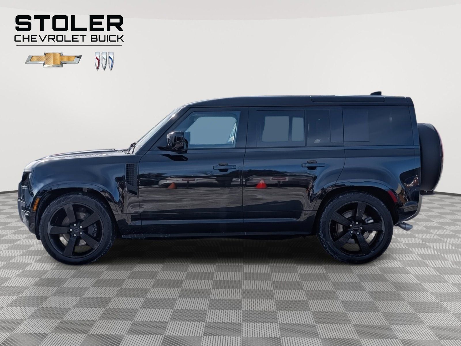 2025 Land Rover Defender 110 X-Dynamic SE