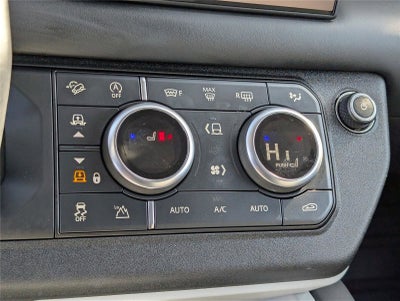 2025 Land Rover Defender 110 X-Dynamic SE