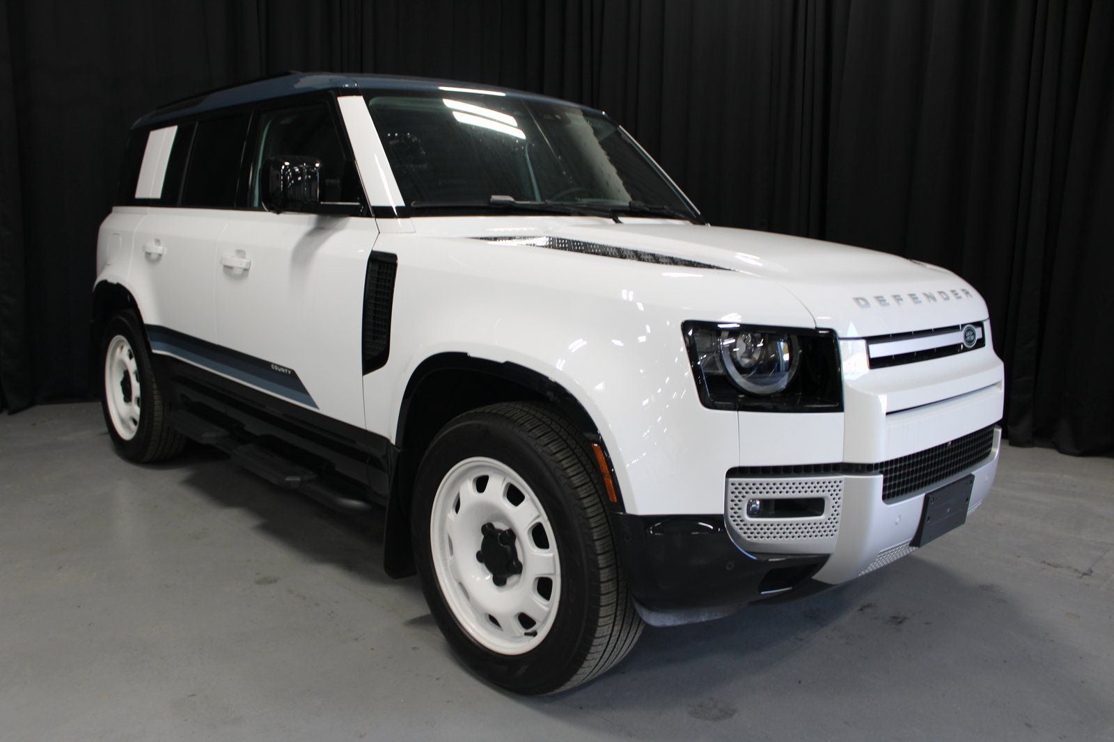 2025 Land Rover Defender 110 S