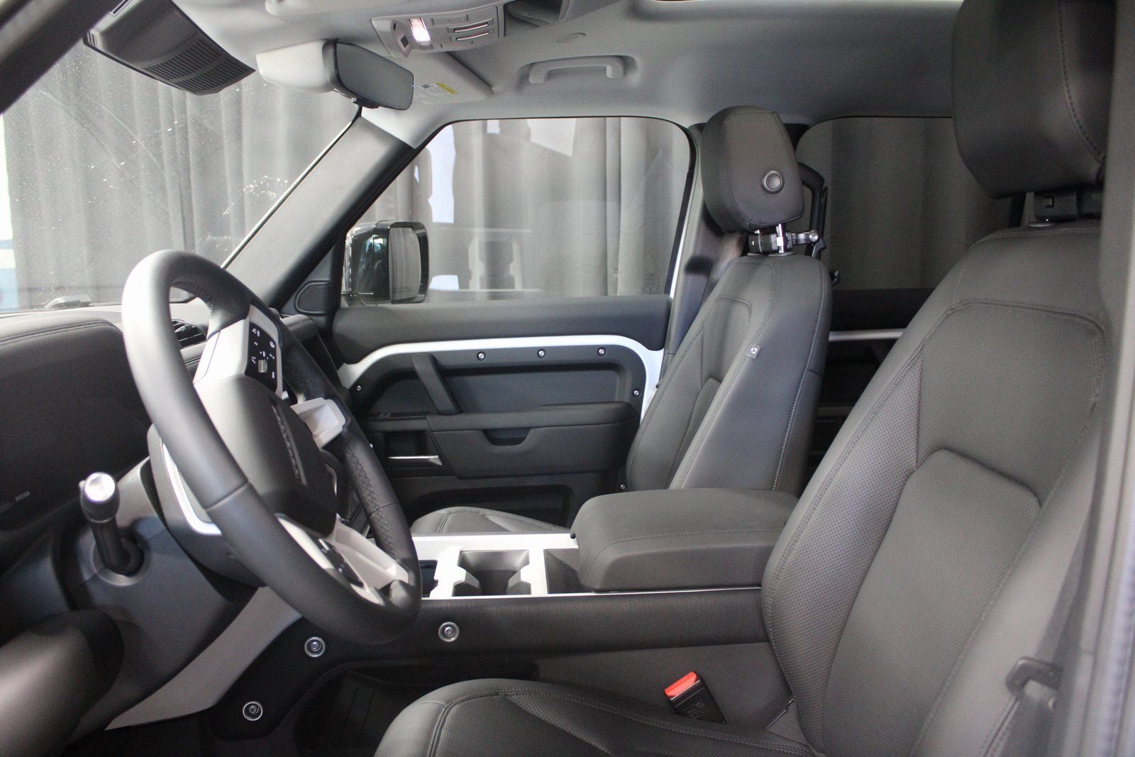 2025 Land Rover Defender 110 S