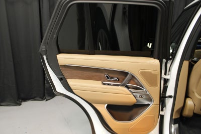 2025 Land Rover Range Rover SE