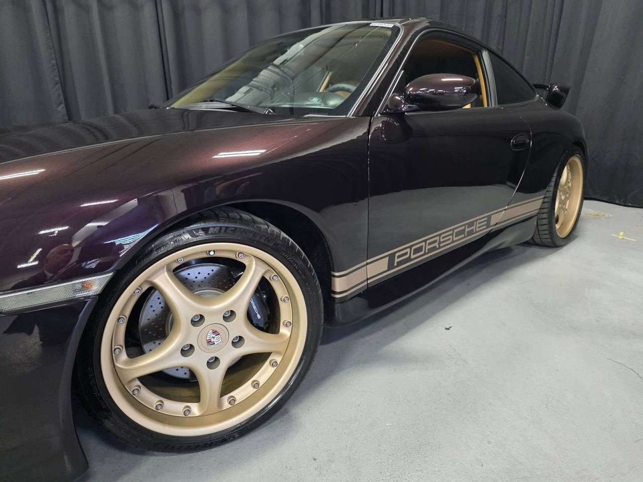 1999 Porsche 911 Carrera