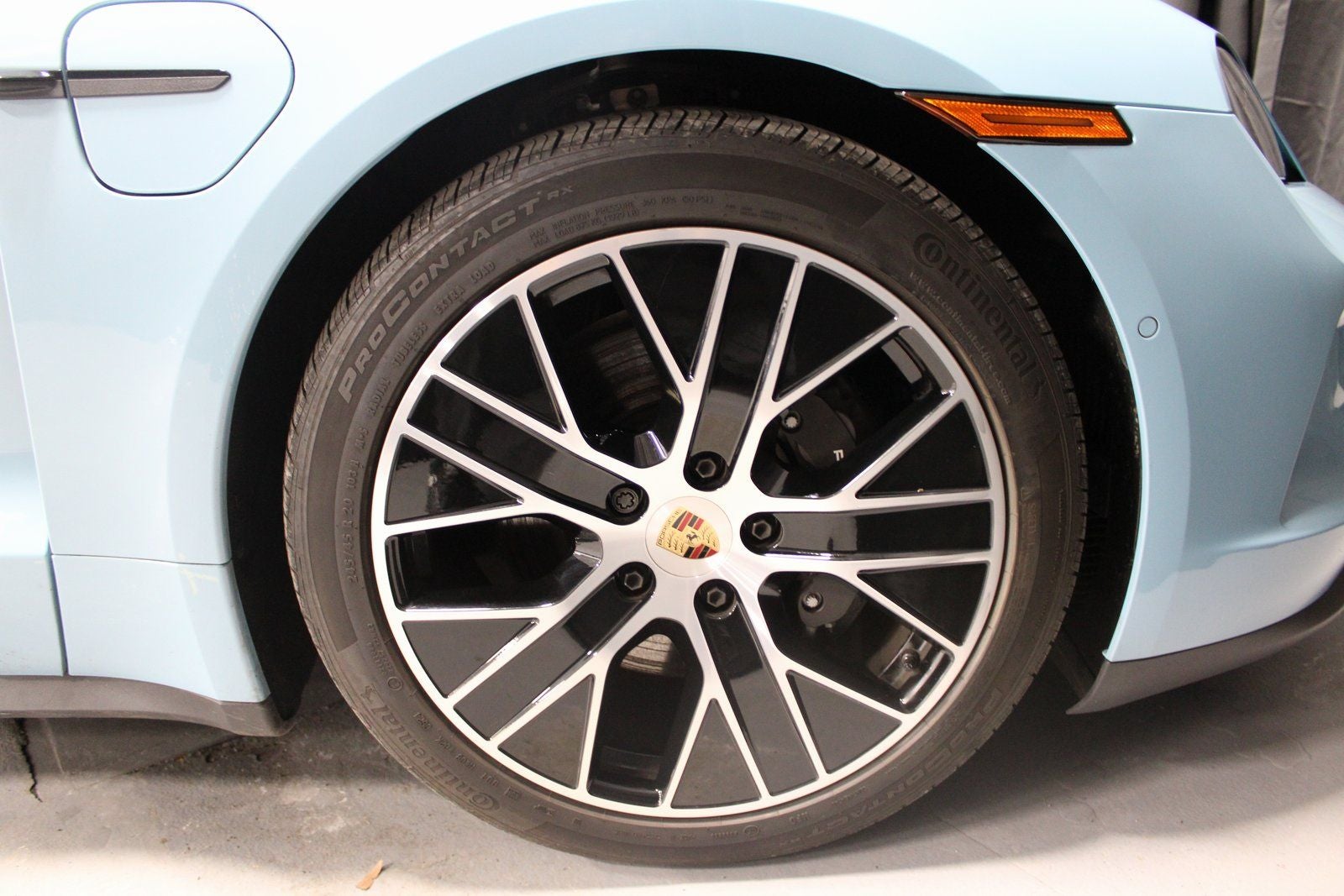 2025 Porsche Taycan Base