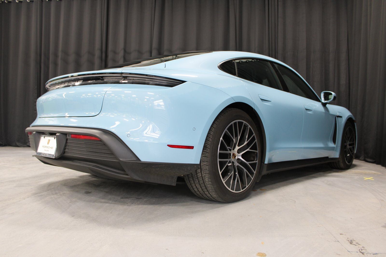 2025 Porsche Taycan Base