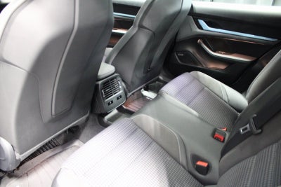 2025 Porsche Taycan Base