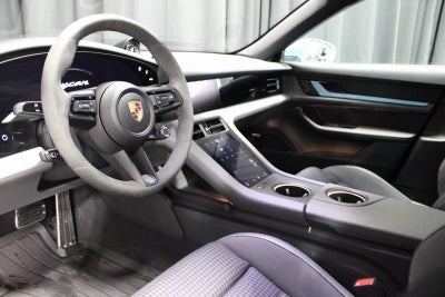 2025 Porsche Taycan Base