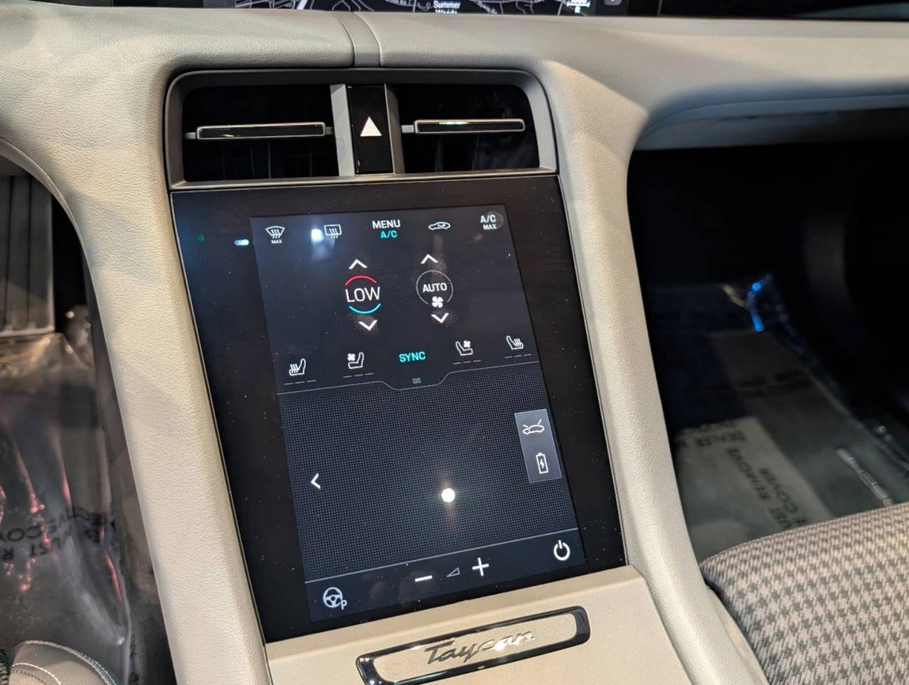 2025 Porsche Taycan Base