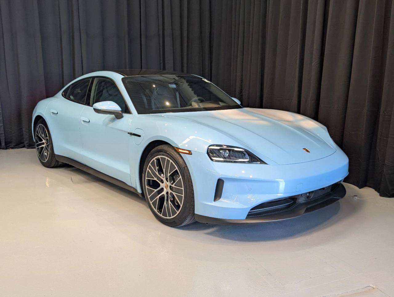 2025 Porsche Taycan Base