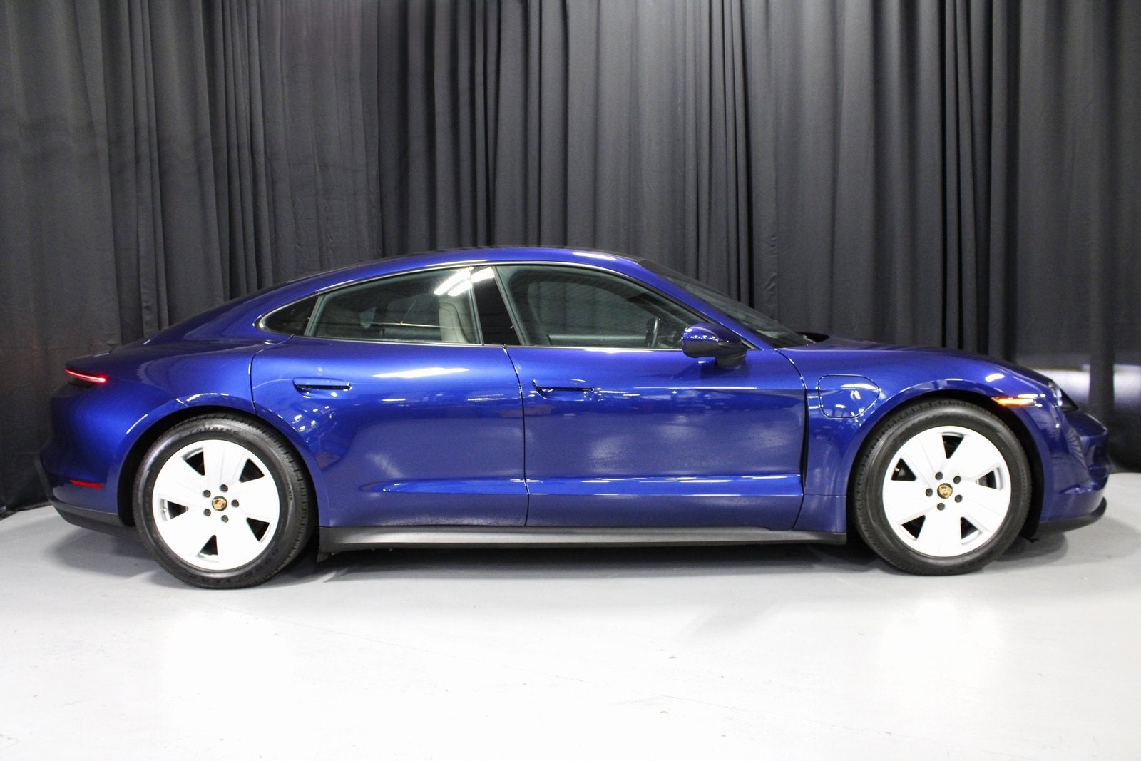 2021 Porsche Taycan Base