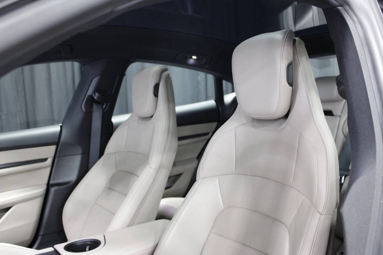 2021 Porsche Taycan Base