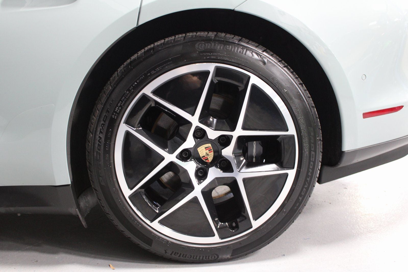 2025 Porsche Taycan Base