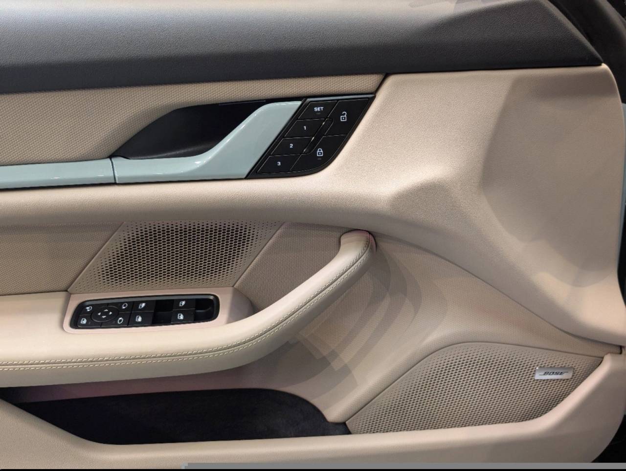 2025 Porsche Taycan Base