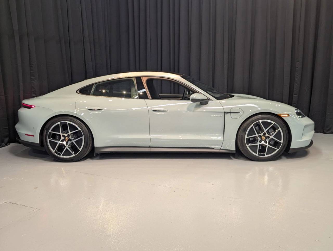 2025 Porsche Taycan Base