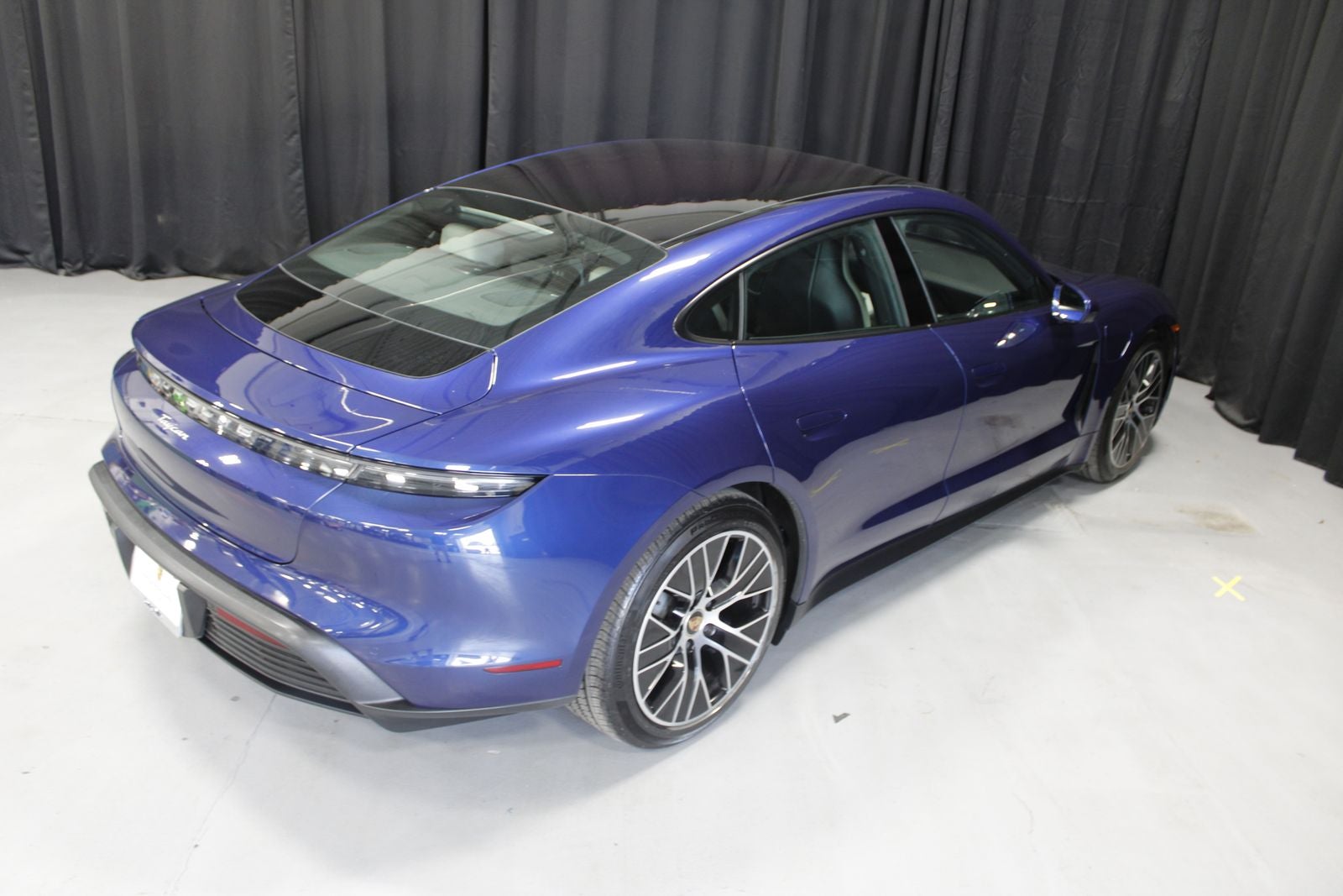 2021 Porsche Taycan Base