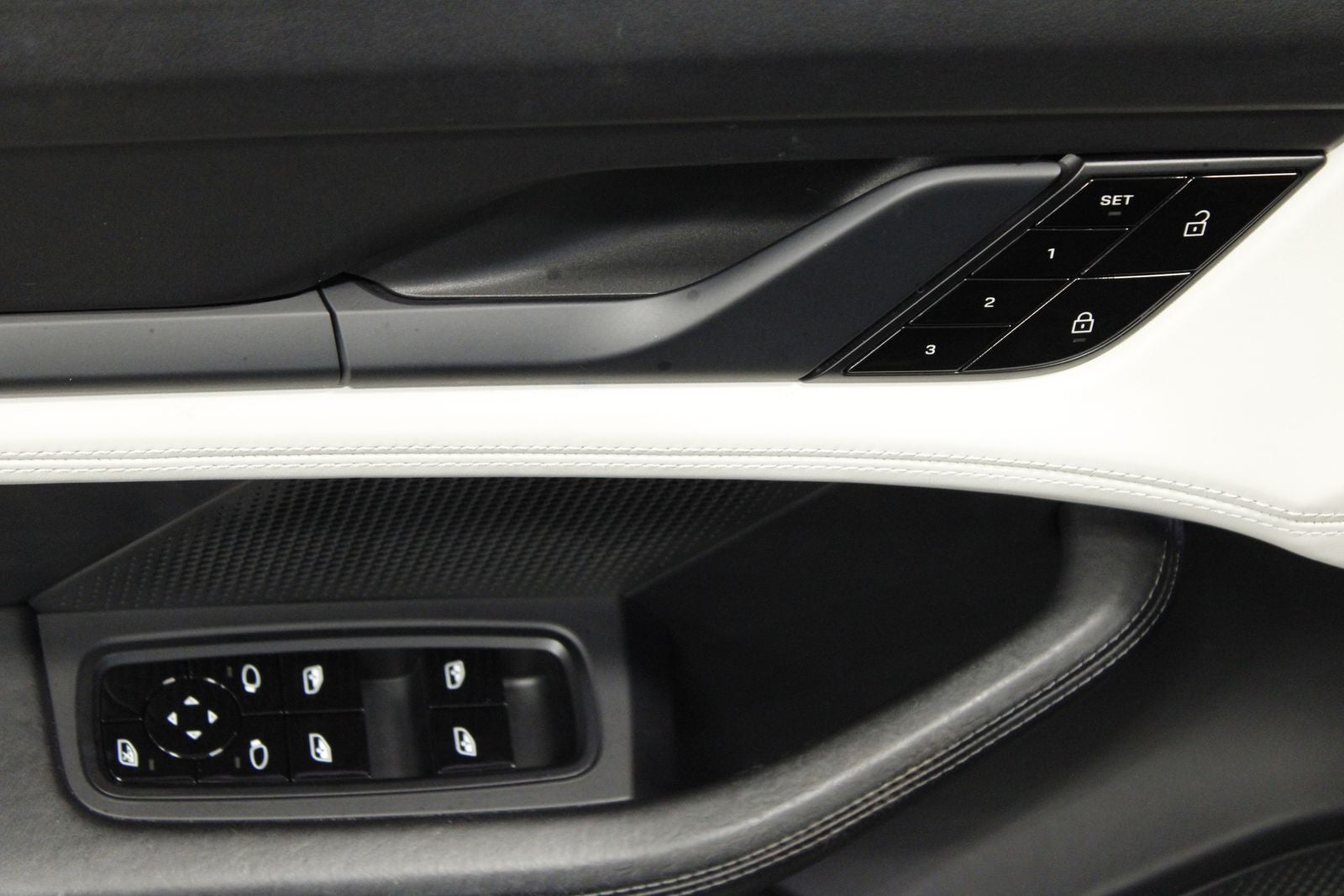 2021 Porsche Taycan Base