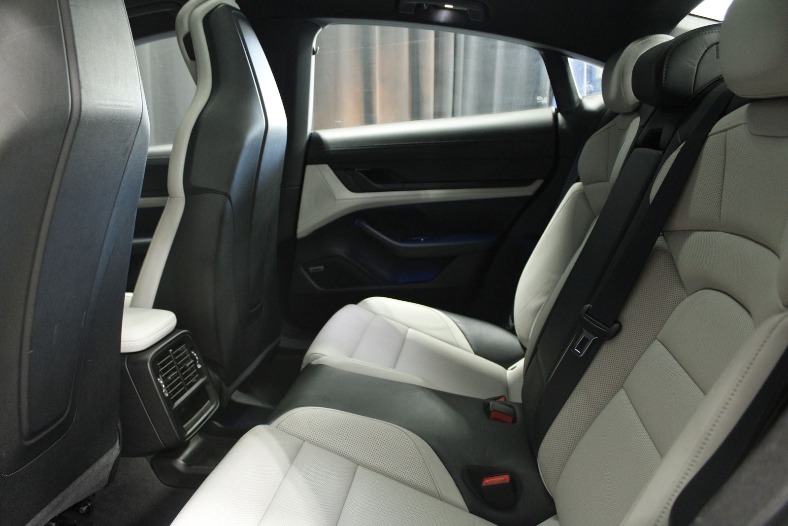 2021 Porsche Taycan Base