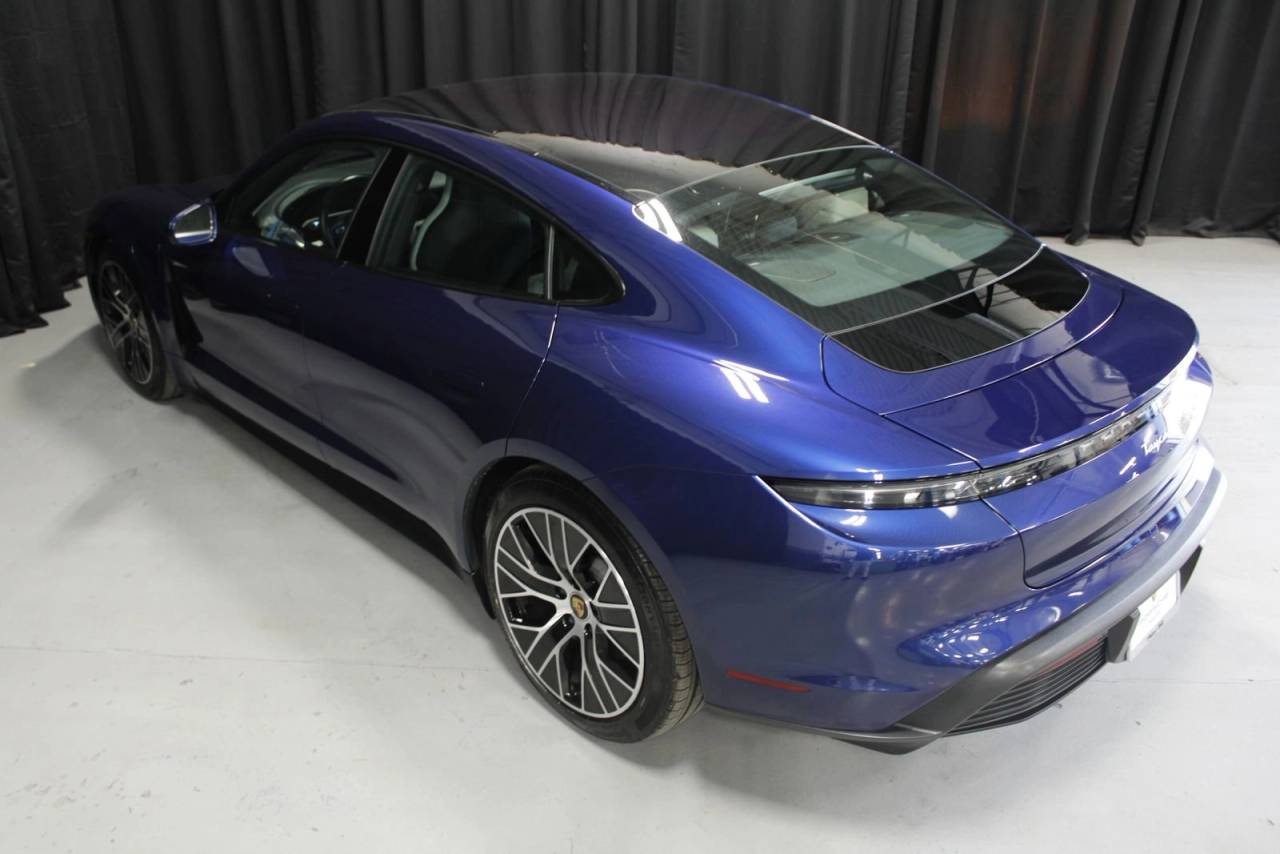 2021 Porsche Taycan Base