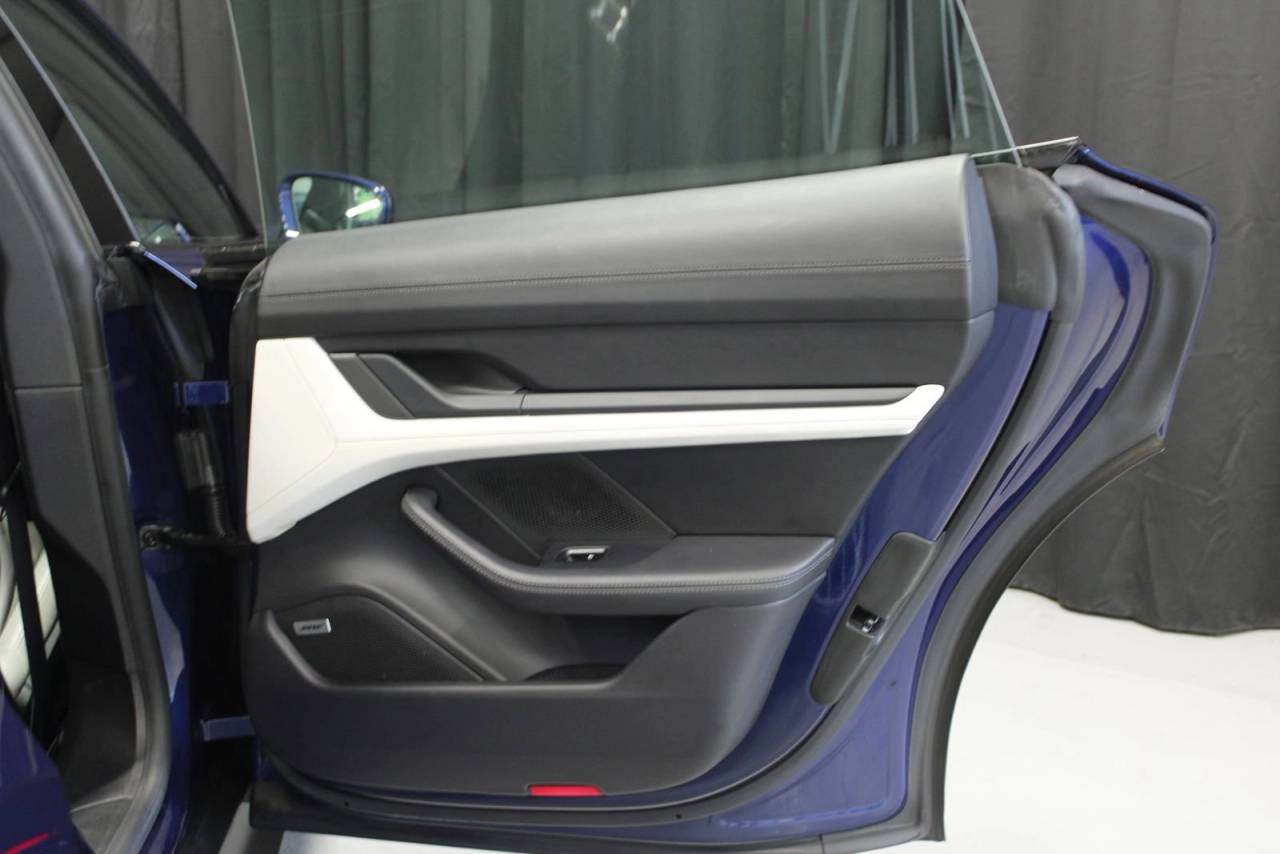 2021 Porsche Taycan Base