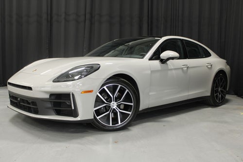 2025 Porsche Panamera 4
