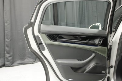 2025 Porsche Panamera 4