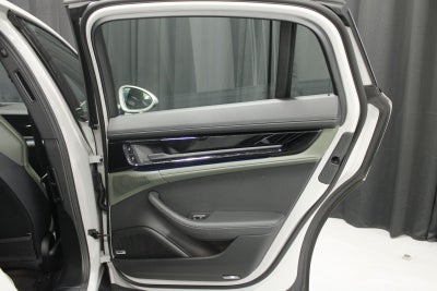 2025 Porsche Panamera 4