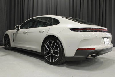2025 Porsche Panamera 4