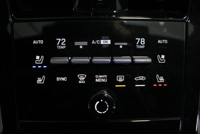 2025 Porsche Panamera 4